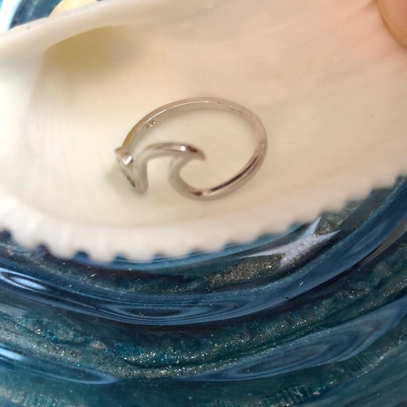 925 Sterling Silver Double Waves Ring - Picture 3 of 7